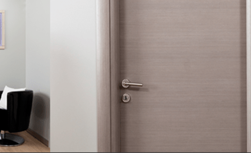 PeliDoor